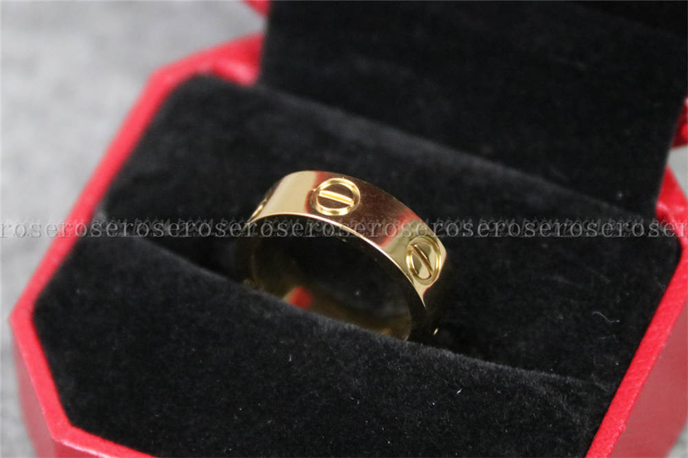 CARTIER GOLD PLAIN LOVE RING (LEAVE THE NOTE ABOUT THE SIZE PLS)