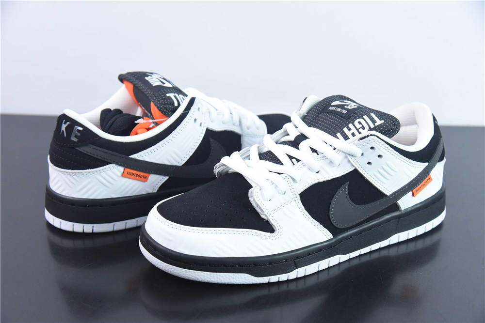 Nike SB Dunk Low TIGHTBOOTH