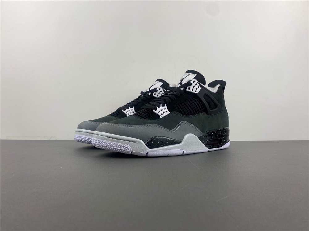 Jordan 4 Retro Fear