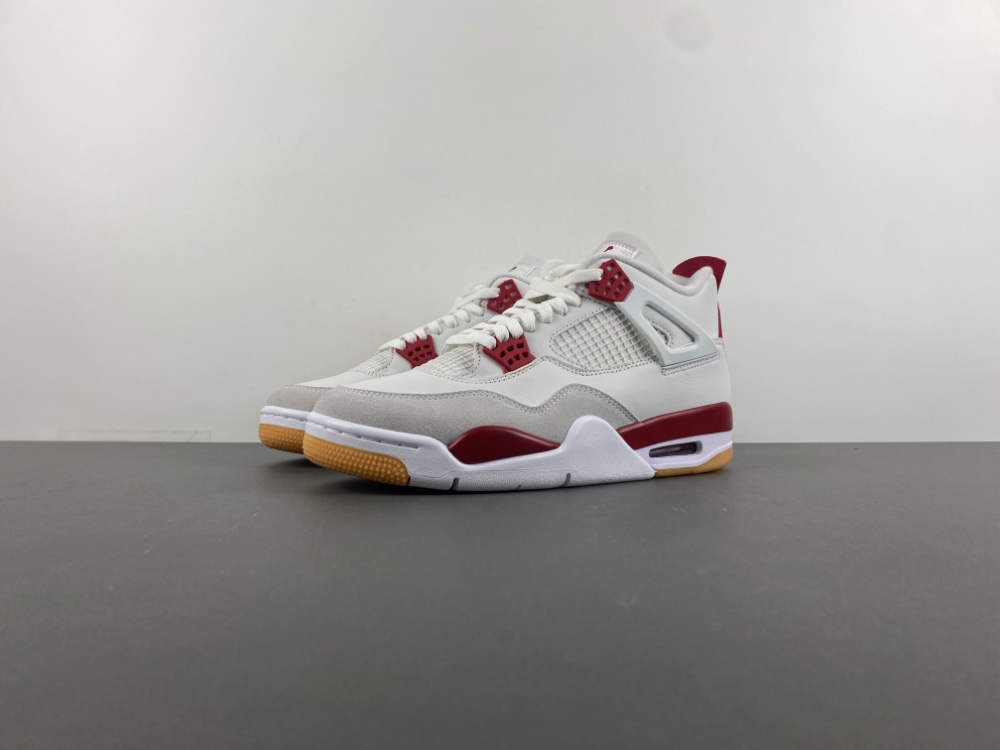 Jordan 4 Retro SB Varsity Red