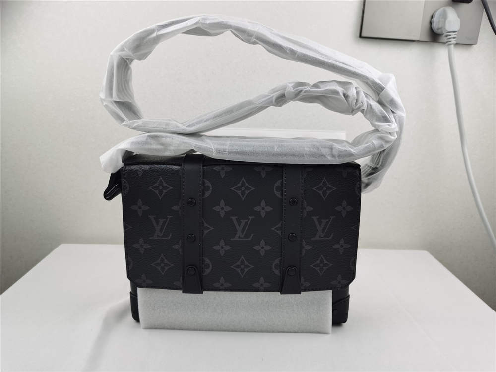 LV Monogram Eclipse Trunk Messenger