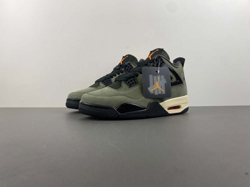 Jordan 4 Retro OG SP Undefeated