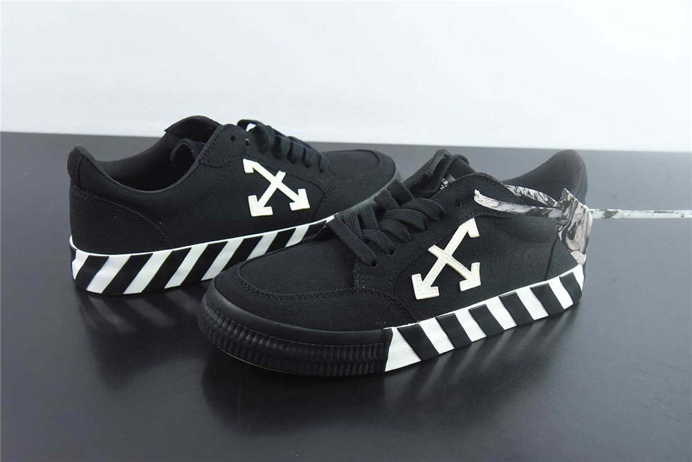 OFF-WHITE Vulc Low Black White Arrow